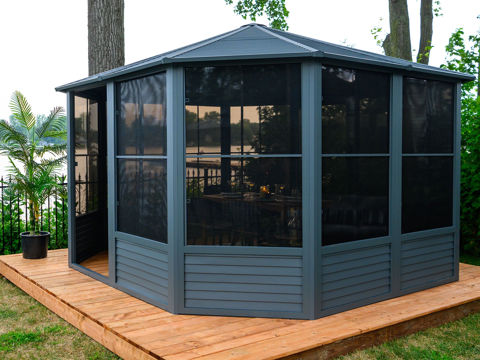 Gazebo Penguin Florence Solarium Metal Roof